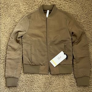lululemon athletica Tan Gold Non-Stop Bomber Jacket Size 4